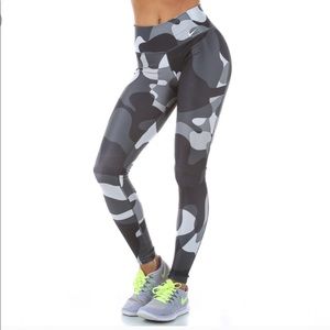 Nike Liquid Metal 2.0 Compression Dri-Fit legging